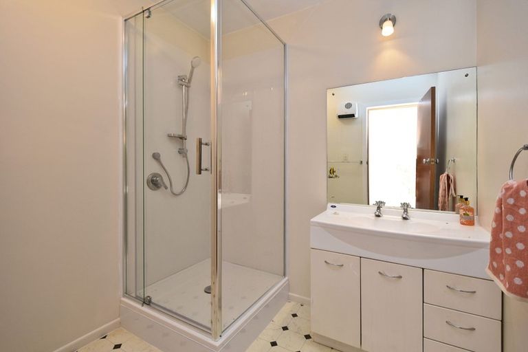 Photo of property in 3/61 Division Street, Riccarton, Christchurch, 8041