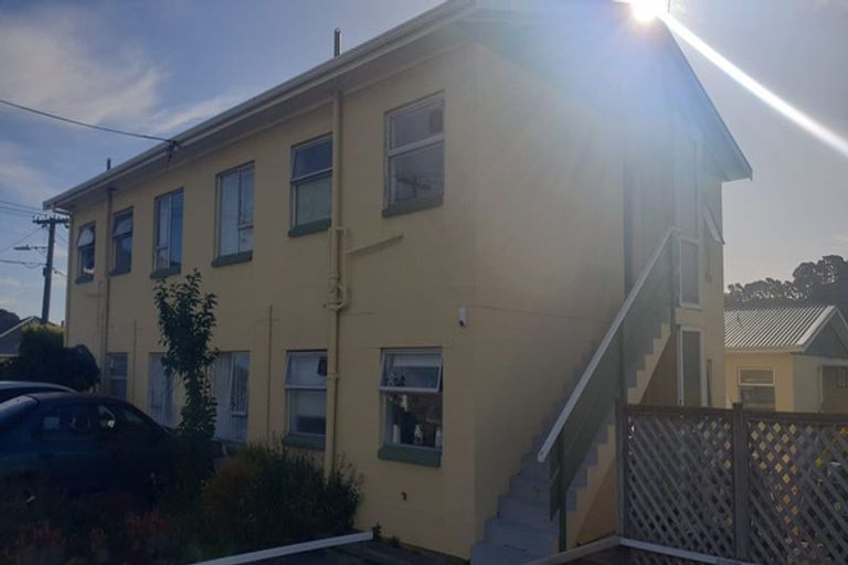 Photo of property in 3/4 Overtoun Terrace, Hataitai, Wellington, 6021