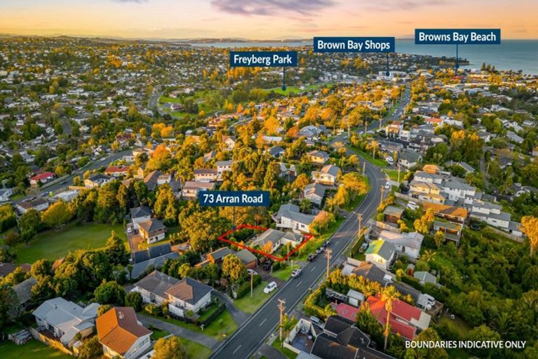 Photo of property in 73 Arran Road, Browns Bay, Auckland, 0630