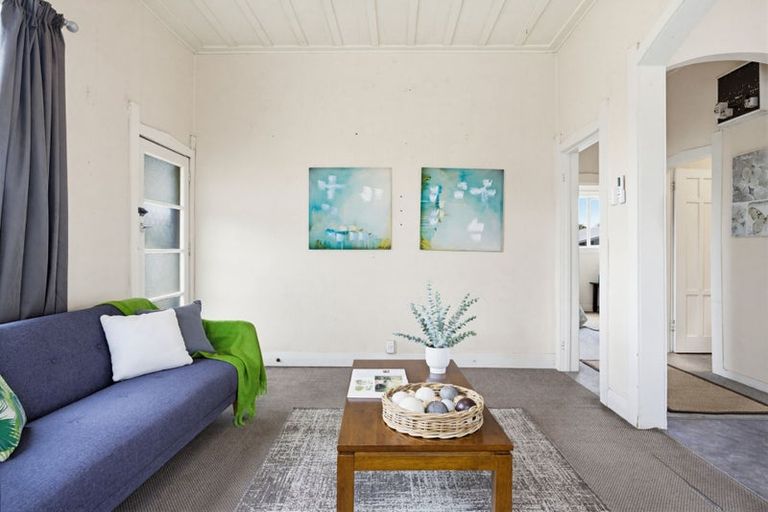 Photo of property in 255 Lytton Road, Elgin, Gisborne, 4010