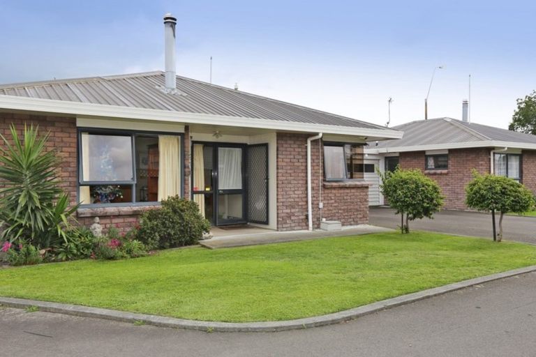 Photo of property in 2/410 Saint Aubyn Street West, Hastings, 4122