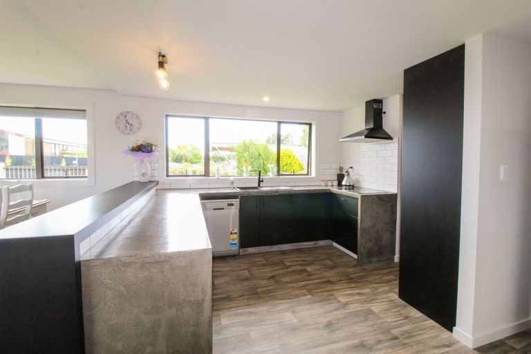 Photo of property in 42a Gordon Street, Weston, Oamaru, 9401