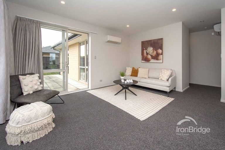 Photo of property in 31 Faringdon Boulevard, Rolleston, 7615
