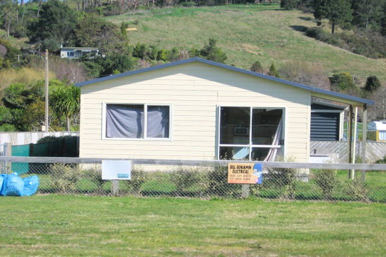 Photo of property in 28b Captain Cook Road, Cooks Beach, Whitianga, 3591