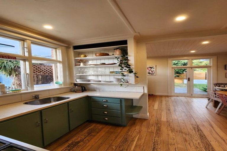 Photo of property in 5 Norfolk Street, Saint Clair, Dunedin, 9012