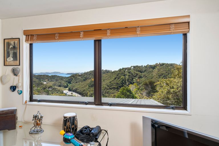 Photo of property in 44 Ward Drive, Opua, 0200