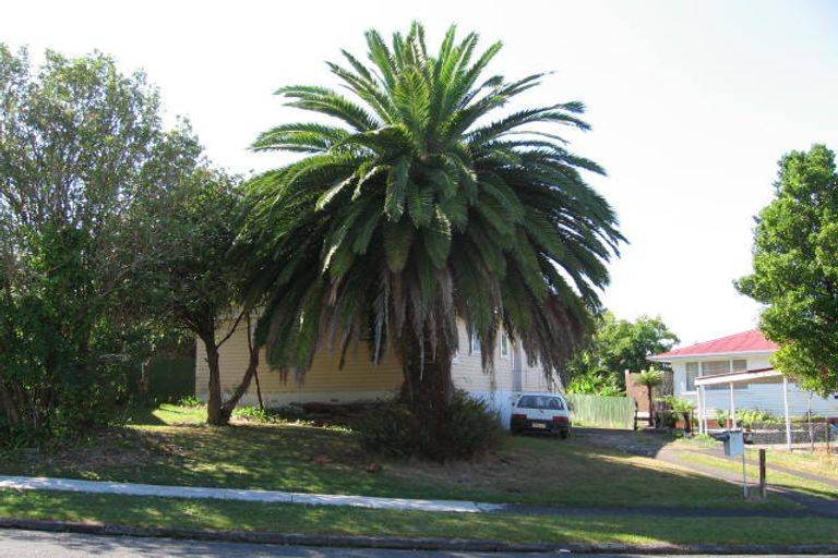 Photo of property in 26 Cutler Street, New Lynn, Auckland, 0600