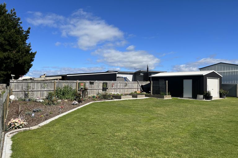 Photo of property in 27 Gimson Street, Solway, Masterton, 5810