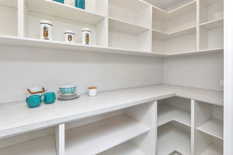 Photo of property in 24 Powhaitere Road, One Tree Point, 0118