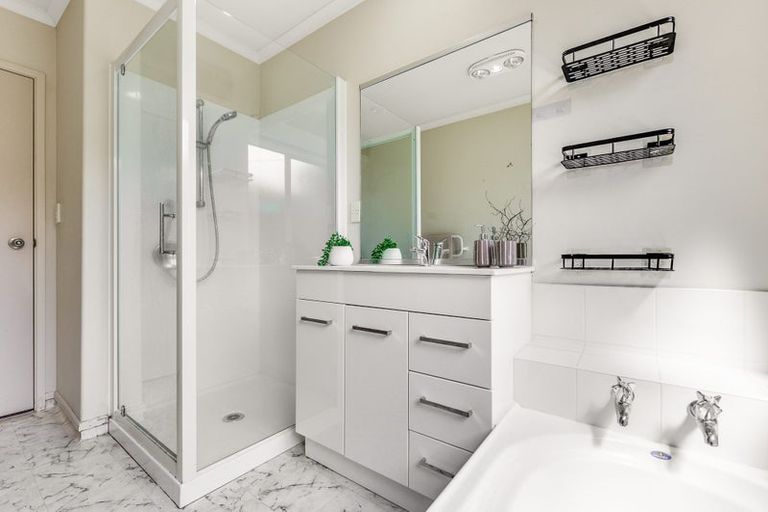 Photo of property in 15 Salisbury Place, Hamilton East, Hamilton, 3216