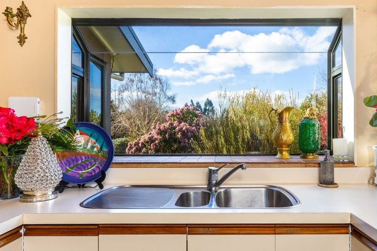Photo of property in 71 Gillespie Place, Acacia Bay, Taupo, 3385