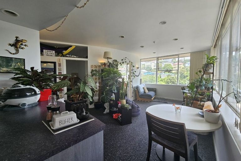Photo of property in Terrace Tower Apartments, 6e/126 The Terrace, Wellington Central, Wellington, 6011