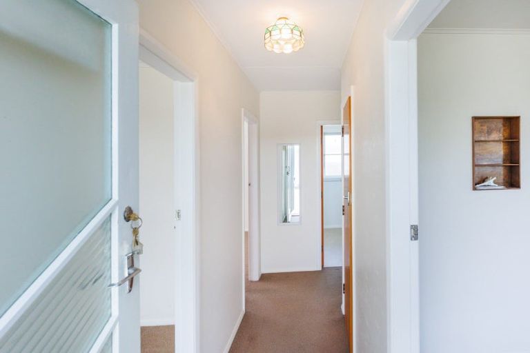 Photo of property in 1 Kiwi Court, Roslyn, Palmerston North, 4414