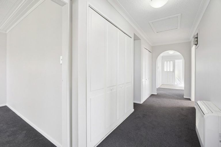 Photo of property in 22 Kinmont Crescent, Kinmont Park, Mosgiel, 9024