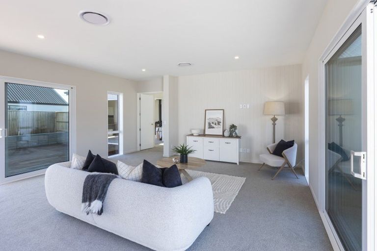 Photo of property in 143 Silver Peaks Drive, West Melton, 7618