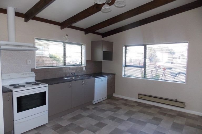 Photo of property in 22 Liverpool Street, Whanganui, 4500