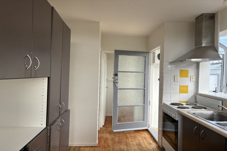 Photo of property in 14 Beeston Crescent, Manurewa, Auckland, 2102