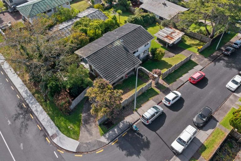 Photo of property in 2 Beswick Place, Birkdale, Auckland, 0626