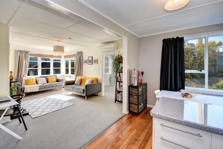 Photo of property in 17 Derby Street, Green Island, Dunedin, 9018