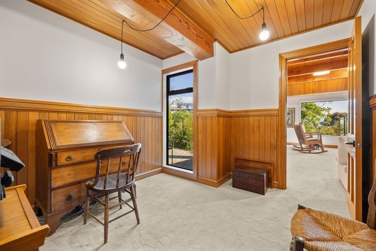 Photo of property in 2 The Cliffs, Britannia Heights, Nelson, 7010