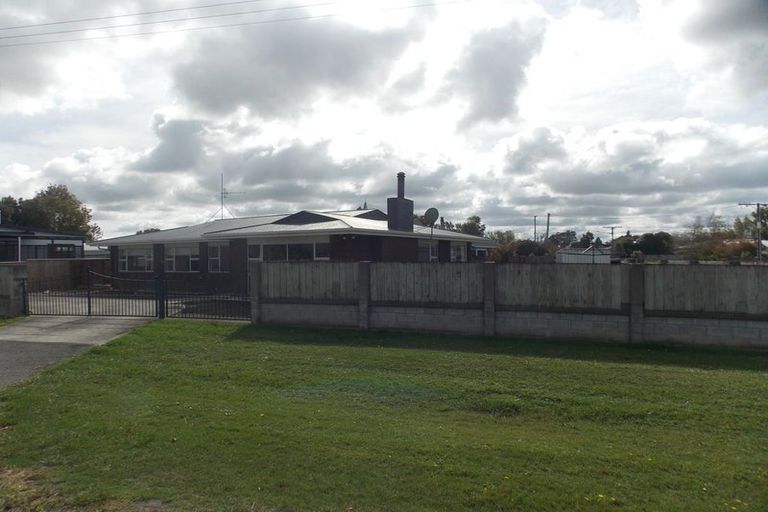 Photo of property in 1 Ouse Street, Rongotea, 4476