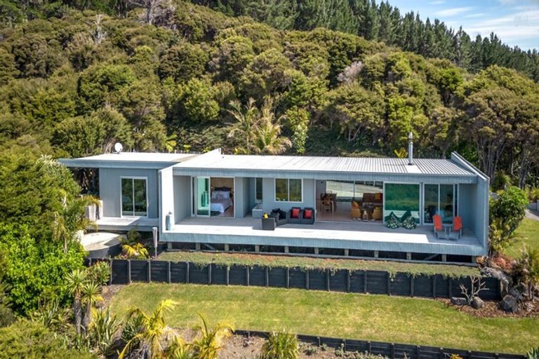 Photo of property in 34 Radar Road, Hot Water Beach, Whitianga, 3591