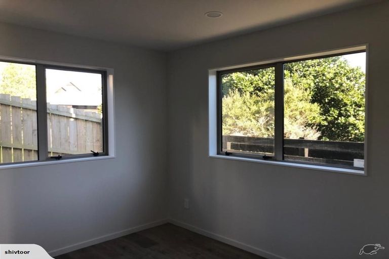 Photo of property in 174 Bradbury Road, Highland Park, Auckland, 2010