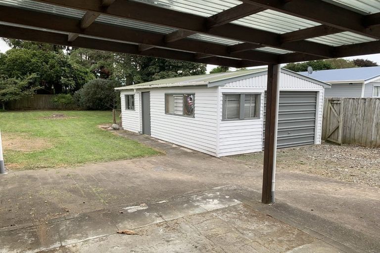 Photo of property in 280 Te Moana Road, Waikanae, 5036