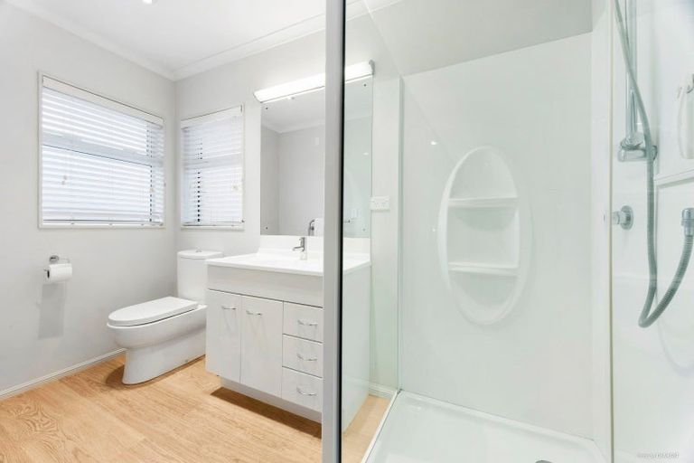 Photo of property in 18a Doment Crescent, Orewa, 0931