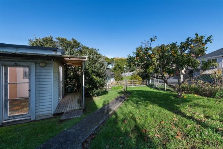 Photo of property in 15 Camelot Place, Glenfield, Auckland, 0629