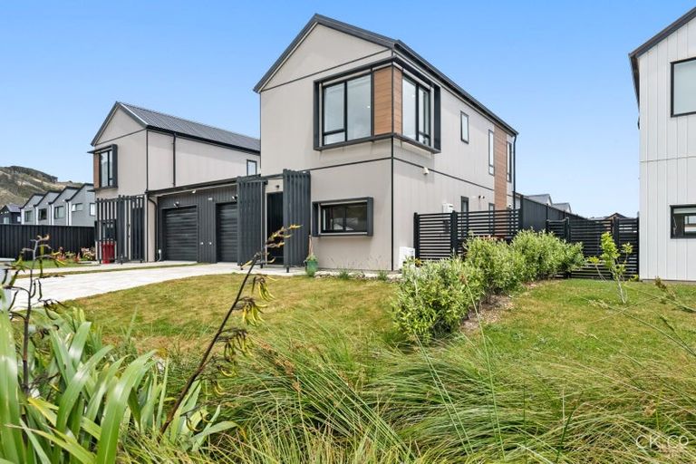 Photo of property in 7 Mawai Hakona Drive, Wallaceville, Upper Hutt, 5018