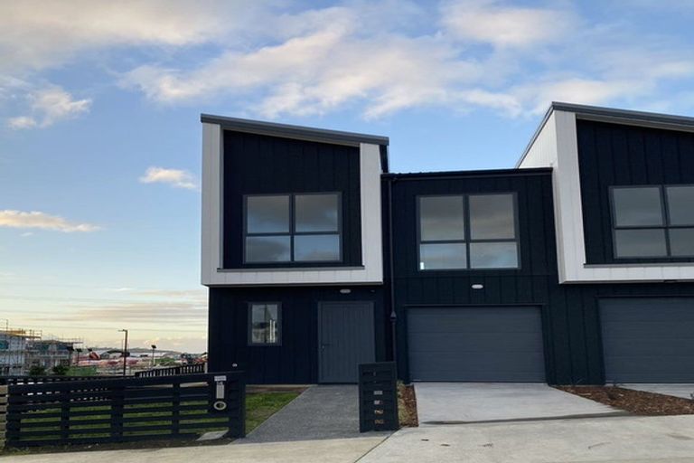 Photo of property in 14 Pukanui Avenue, Totara Park, Auckland, 2019