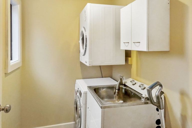 Photo of property in 28 Somerset Crescent, Spreydon, Christchurch, 8024