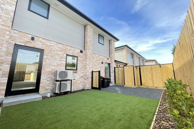 Photo of property in 12 Mohua Lane, Upper Riccarton, Christchurch, 8041