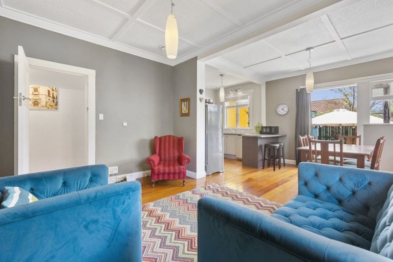 Photo of property in 96 Tukapa Street, Westown, New Plymouth, 4310