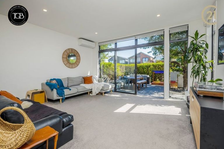 Photo of property in 17 Courage Road, Papakura, 2110