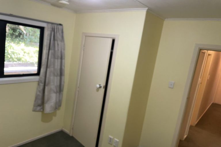 Photo of property in 76 Elmslie Road, Pinehaven, Upper Hutt, 5019