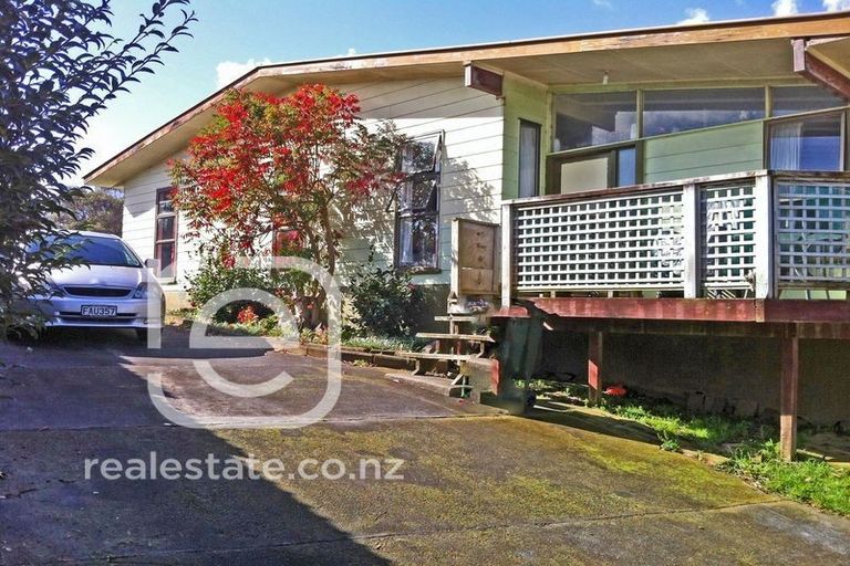 Photo of property in 9 Matua Place, Clendon Park, Auckland, 2103