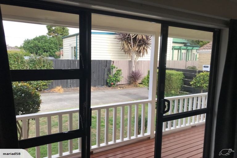 Photo of property in 2/56 West Street, Pukekohe, 2120