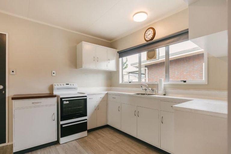 Photo of property in 1/57 Abraham Crescent, Milson, Palmerston North, 4414