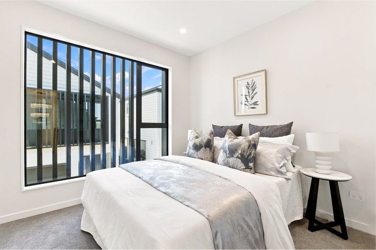 Photo of property in 12d Gordon Avenue, Milford, Auckland, 0620