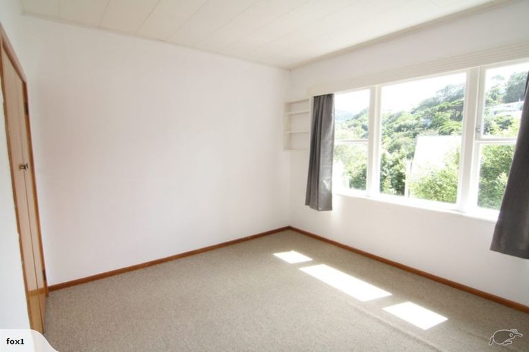 Photo of property in 10 Kamla Way, Khandallah, Wellington, 6035