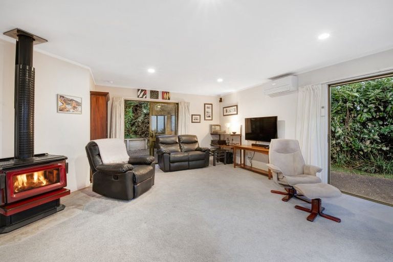 Photo of property in 99 Waldorf Crescent, Orewa, 0931