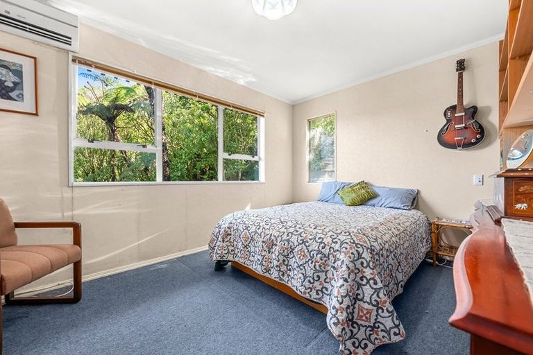Photo of property in 23b Eastview Grove, Normandale, Lower Hutt, 5010