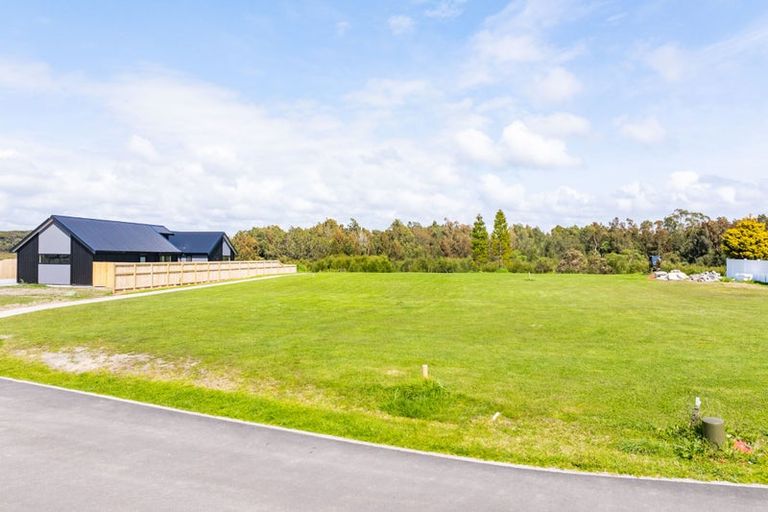 Photo of property in 4 Grey Heron Close, Mangawhai Heads, 0573