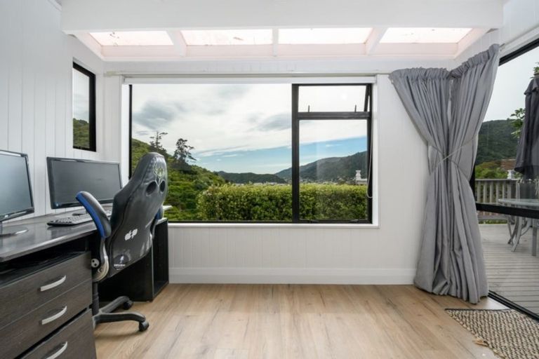 Photo of property in 18 Webster Place, Picton, 7220