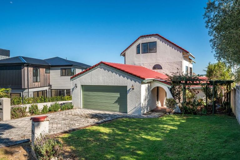 Photo of property in 45a Takutai Avenue, Half Moon Bay, Auckland, 2012