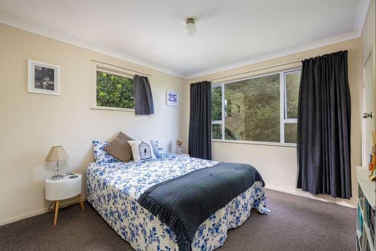 Photo of property in 136a Seaview Road, Westown, New Plymouth, 4310