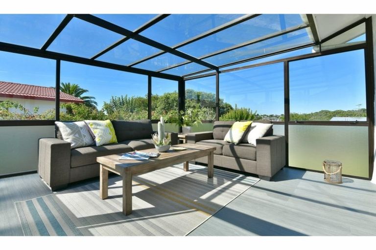 Photo of property in 52a Albatross Road, Red Beach, 0932