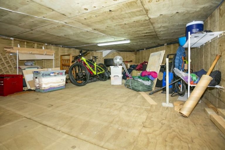 Photo of property in 128a Glamorgan Drive, Torbay, Auckland, 0630